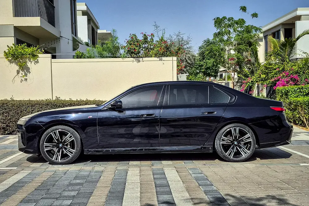 AED 4665/month | 2023 BMW 7-Series 735i | GCC Specs | Ref#452410 - Image 5