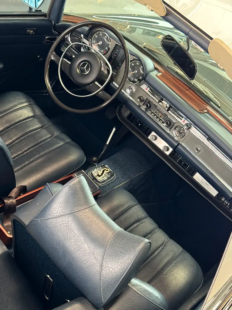 1971 Mercedes-Benz SL-Class SL 280 - Classic Roadster Fully Restored - Image 11