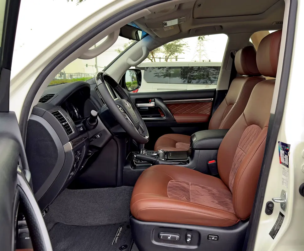 2020 Toyota Land Cruiser GXR V6 Grand Touring, GCC Specifications - Image 9