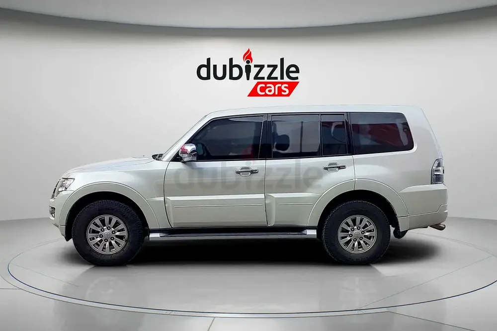 AED 2262/month | 2015 Mitsubishi Pajero  | GCC Specs | Ref#450670 - Image 5