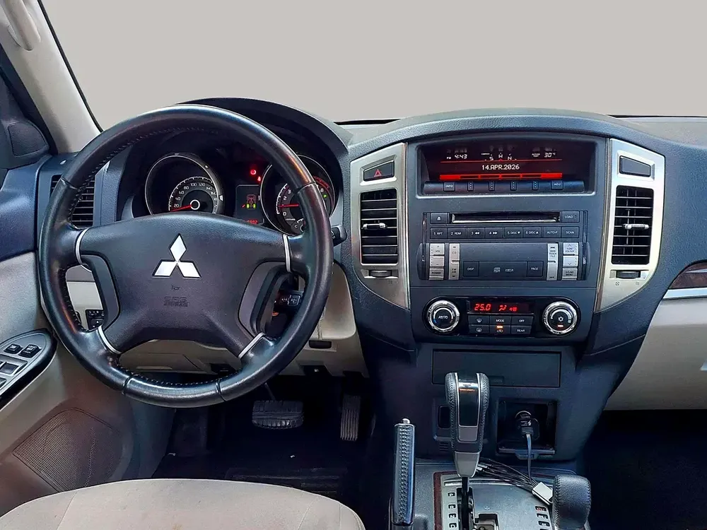 AED 2262/month | 2015 Mitsubishi Pajero  | GCC Specs | Ref#450670 - Image 9