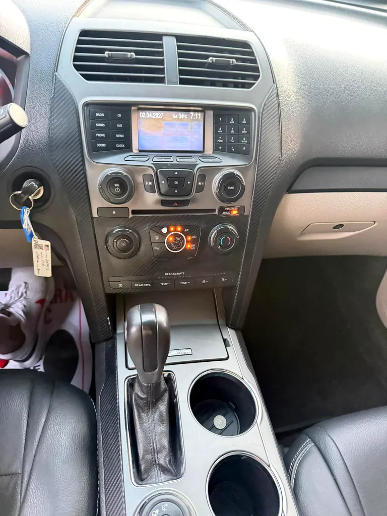 Ford Explorer XL 2014 GCC Specs - Well Maintained SUV - Image 17