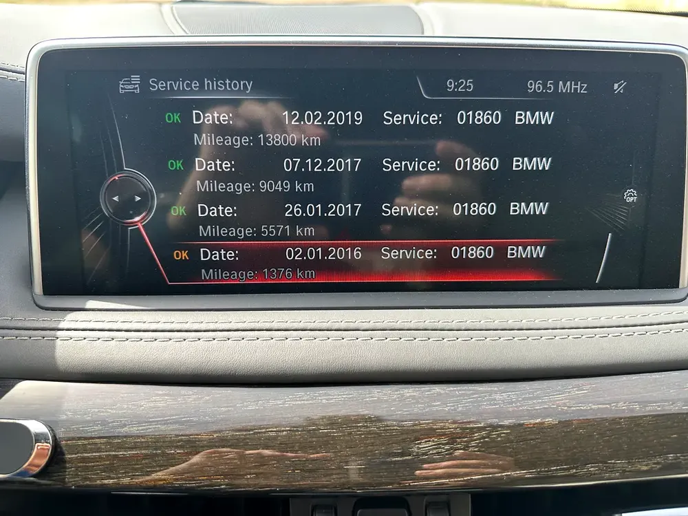 BMW X5 xDrive50i Luxury-Line 2015 GCC Specs - Image 16