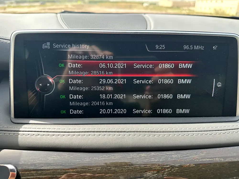 BMW X5 xDrive50i Luxury-Line 2015 GCC Specs - Image 17