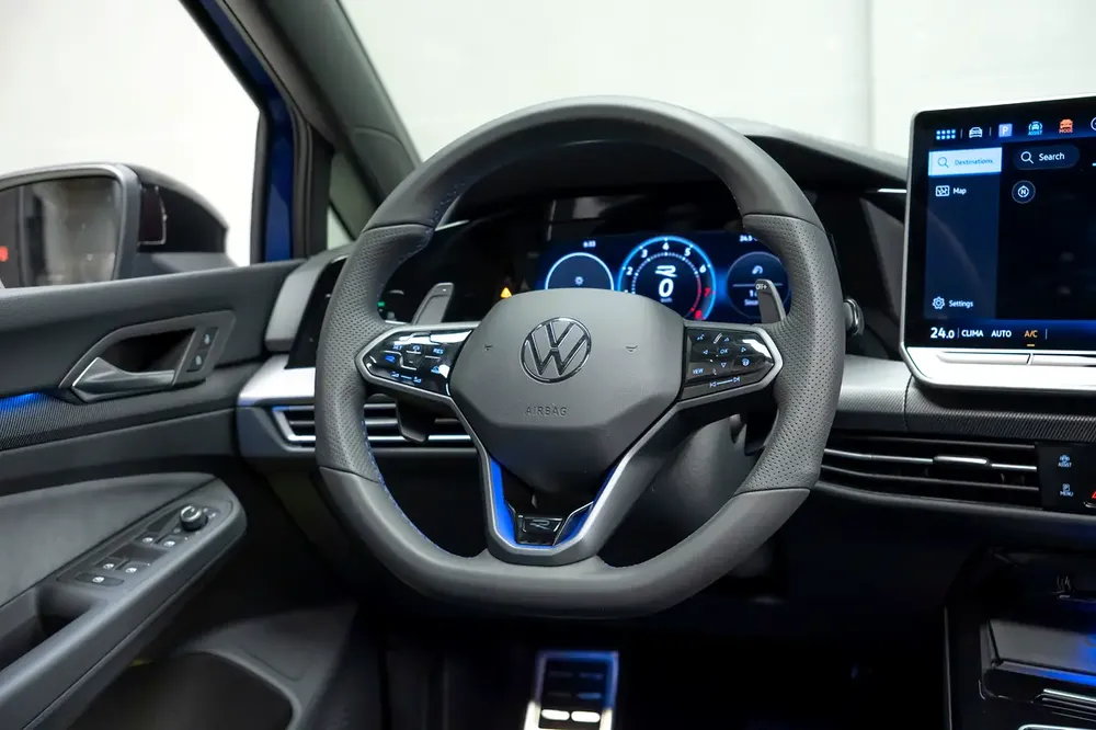 2026 Volkswagen Golf R - GCC Specs - only 500km - Image 13
