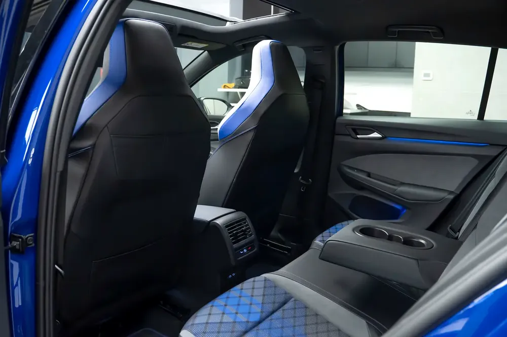 2026 Volkswagen Golf R - GCC Specs - only 500km - Image 17