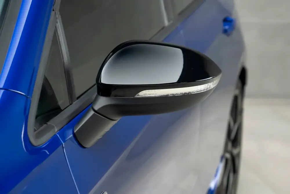 2026 Volkswagen Golf R - GCC Specs - only 500km - Image 6