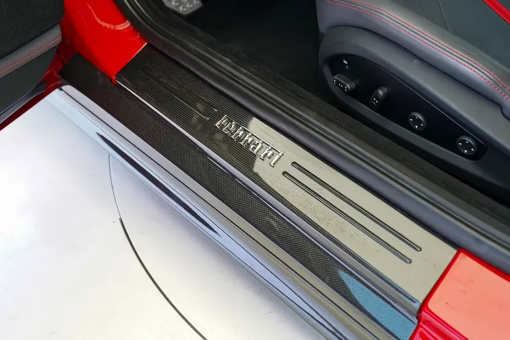 CARBON INTERIOR | CARBON EXTERIOR | JBL AUDIO | WARRANTY AVAILABLE | 812 SUPERFAST - Image 7