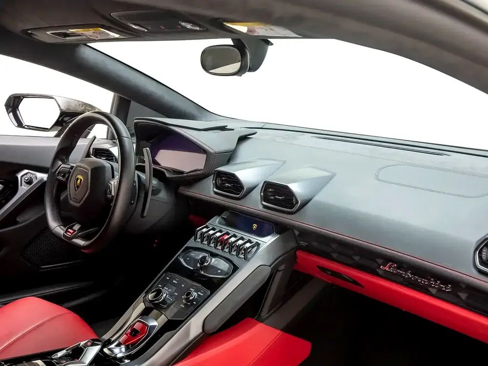 2015 | Lamborghini | Huracan LP 610-4 | GCC Spec - Image 10