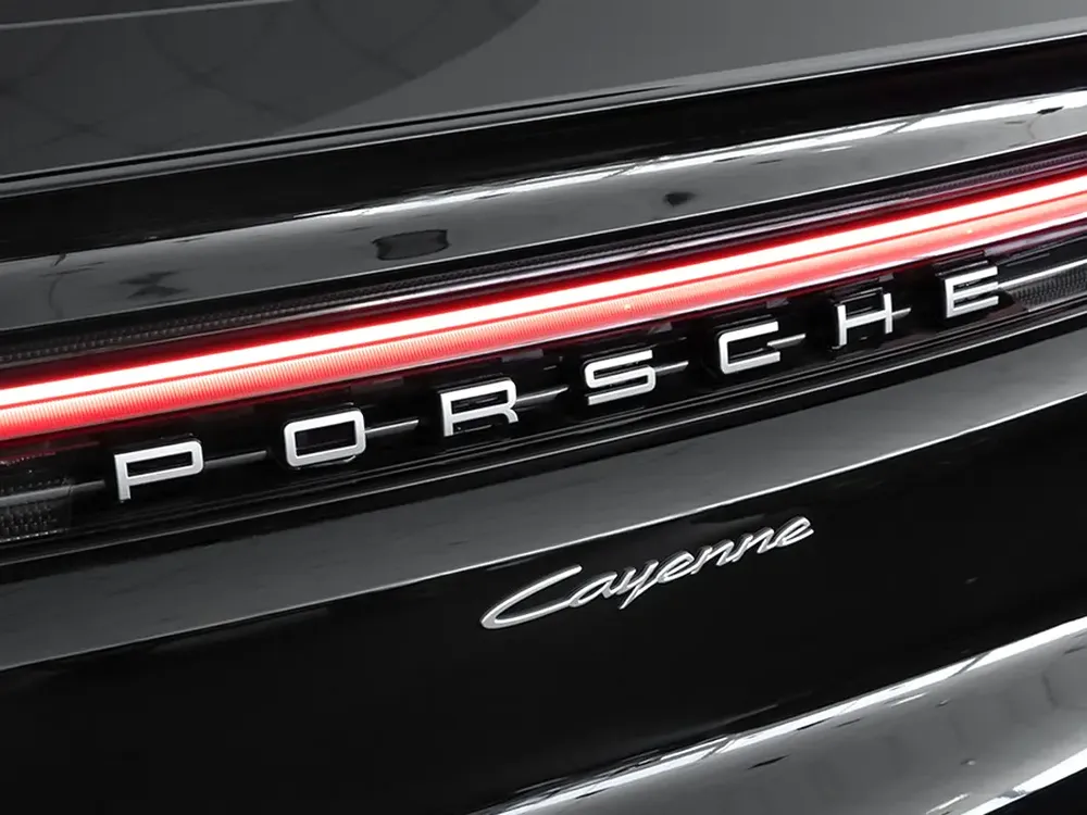 8,062 AED / 60 months | 0% DP | 2024 Porsche Cayenne / Porsche Warranty - Image 16