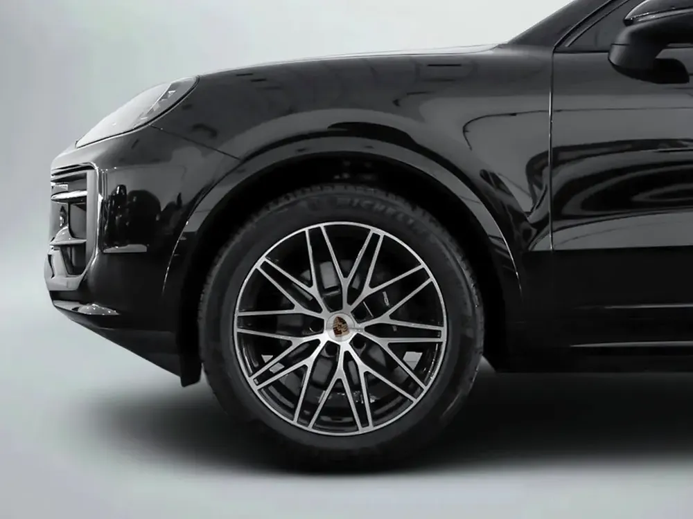 8,062 AED / 60 months | 0% DP | 2024 Porsche Cayenne / Porsche Warranty - Image 6