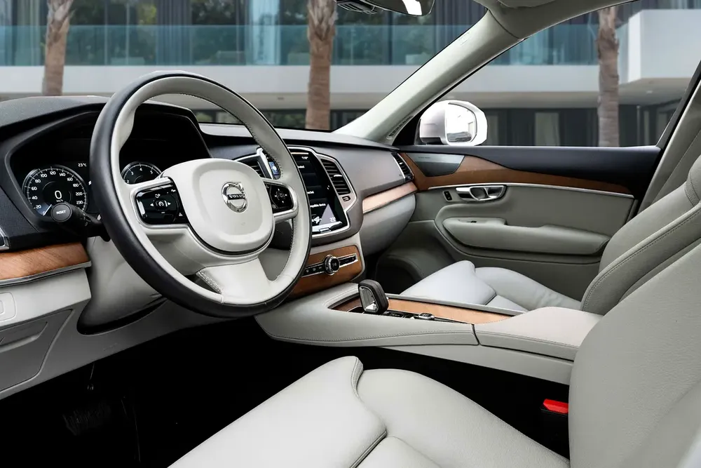 2,742 P.M | XC90 B5 Momentum | 0% Downpayment | IMMACULATE! - Image 9