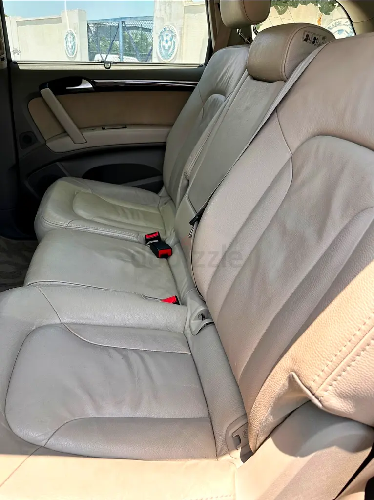 Audi Q7 3.0 TFSI Quattro Tiptronic 2011 - GCC Specs - Image 4