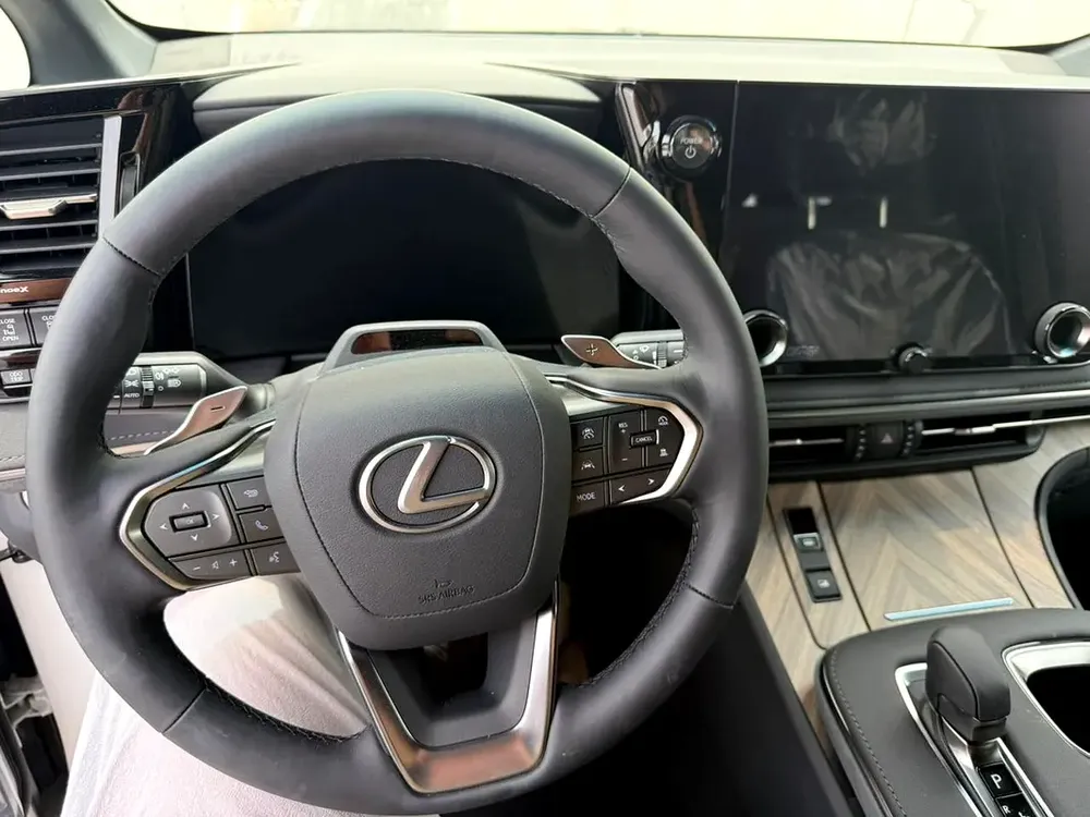 Lexus LM 350h Sports Luxury 2025 - Brand New - Japanese Specs - Image 6