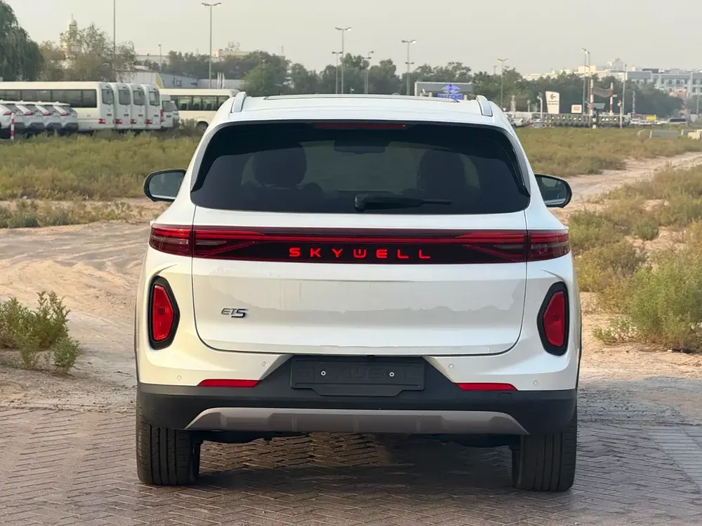 2023 Skywell ET5 - GCC Specs - Excellent Condition - Image 8