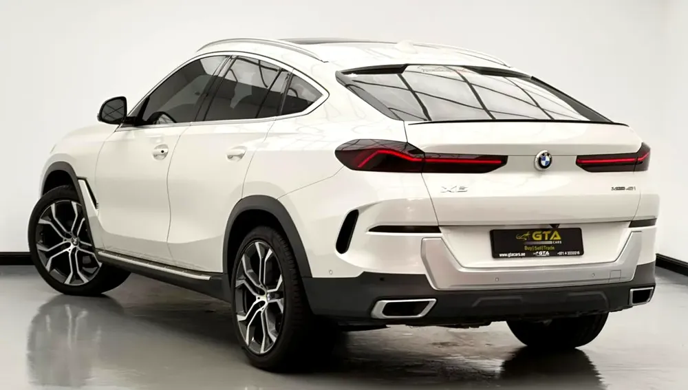 2021 BMW X6 xDrive40i M-Sport, 1 Years Warranty Unlimited Km, BMW Full Service History, GCC - Image 6