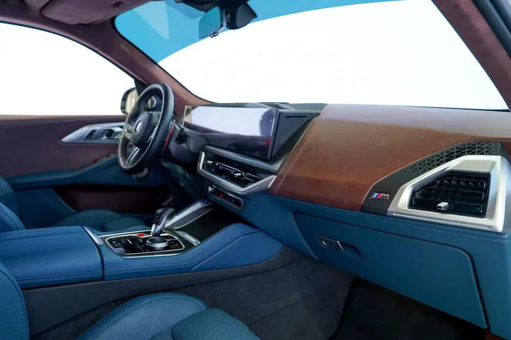 XM HYBRID V8 | INTERIOR CARBON | WARRANTY SEPT 2026 + SERVICE AUG 2029 - Image 14