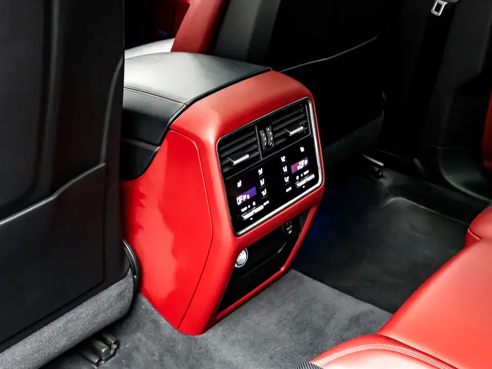 2019 Porsche Cayenne Turbo, June 2026 Porsche Warranty, Full Service History, Low KMs, GCC - Image 19