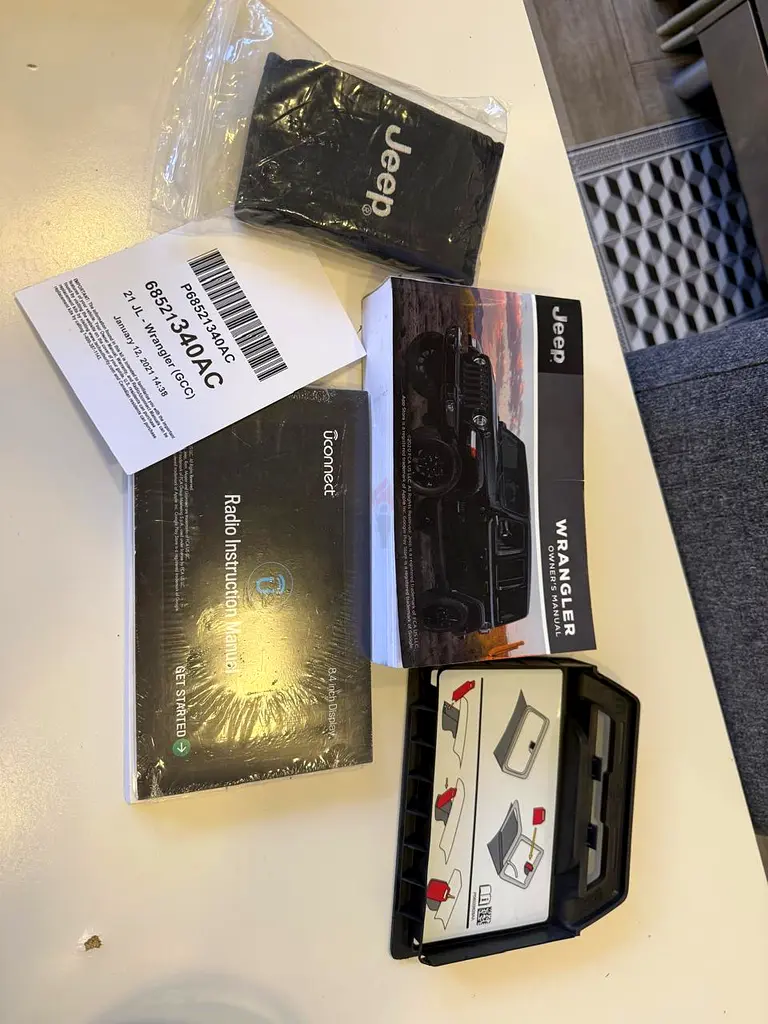 Jeep Wrangler 80th Anniversary Edition (Limited) 2021 | GCC Specs | Excellent Condition - Image 19