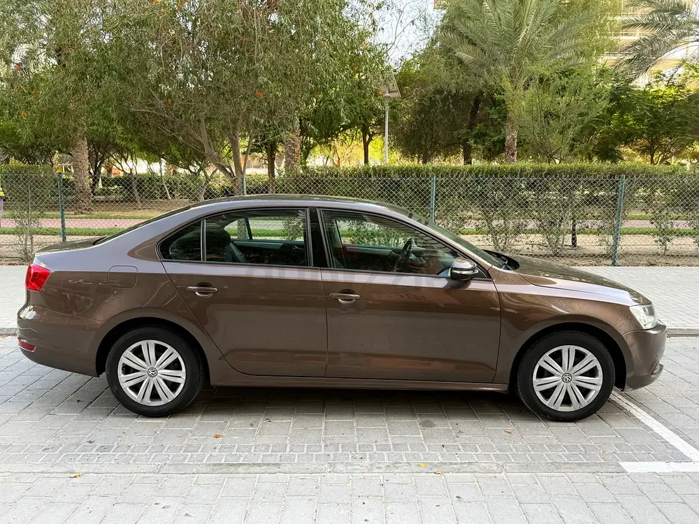 2015 Volkswagen Jetta S - GCC Specs - Reliable and Fuel Efficient - Image 7