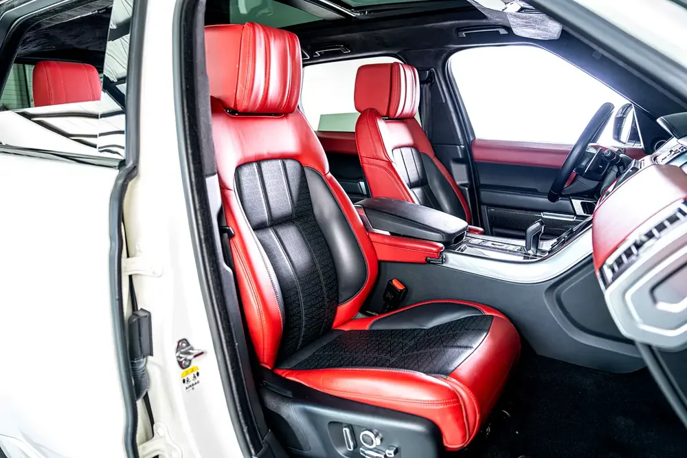 Range Rover Sport V8 Autobiography SVO (Special Vehicle Operations)-GCC-1 Owner-Bespoke Order - Image 12