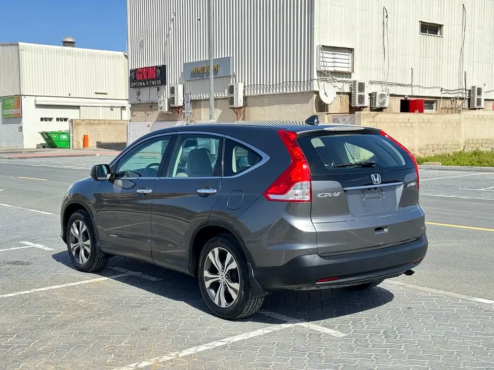 Honda CR-V 2012 GCC Specs - Reliable Family SUV - Image 6