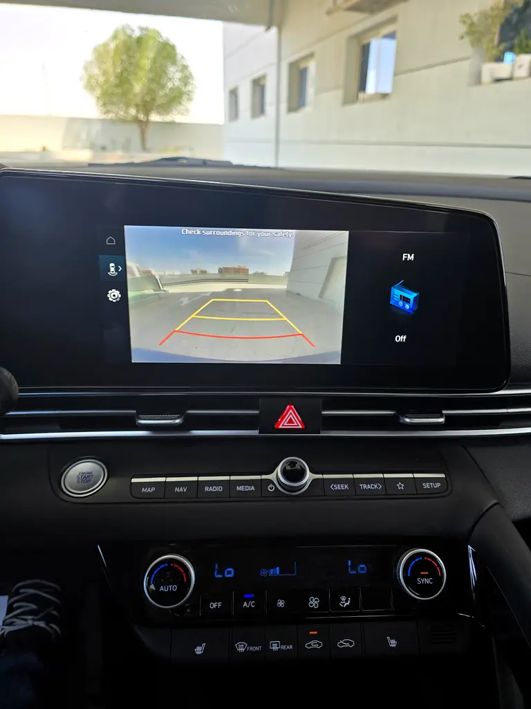 2023 Hyundai Elantra SEL - American Specs -radar line spot push door push start - Image 11