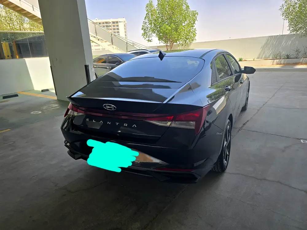 2023 Hyundai Elantra SEL - American Specs -radar line spot push door push start - Image 15