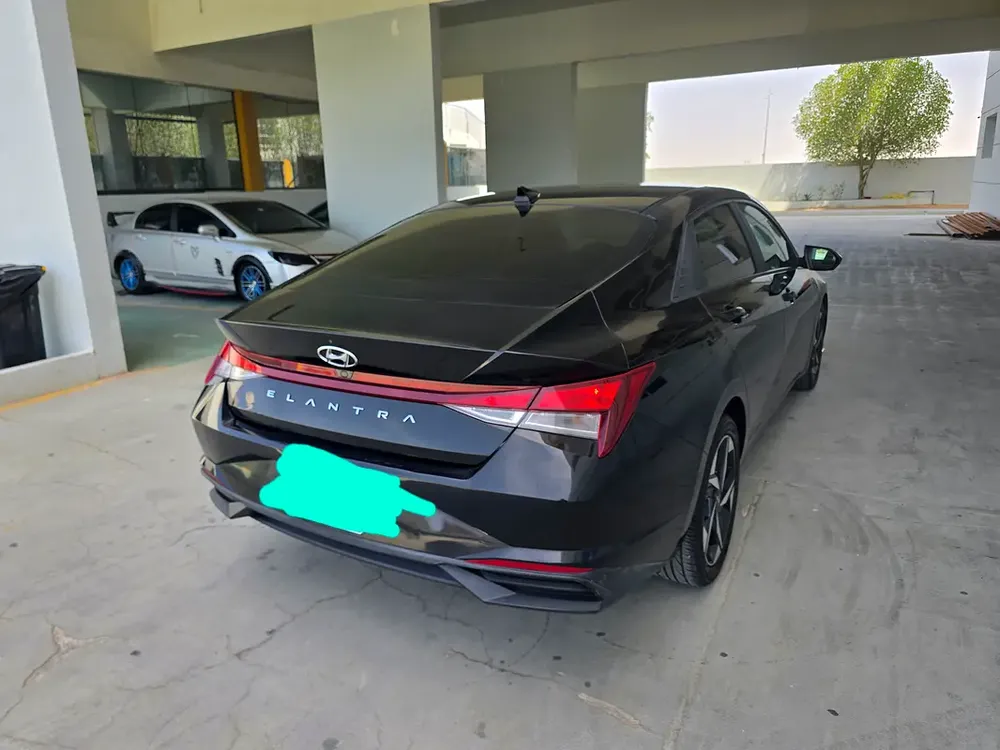 2023 Hyundai Elantra SEL - American Specs -radar line spot push door push start - Image 20