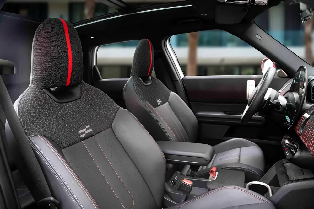 3,075 P.M | MINI 4WD | 0% Downpayment | COUNTRYMAN S | FACELIFT | WARRANTY! - Image 11