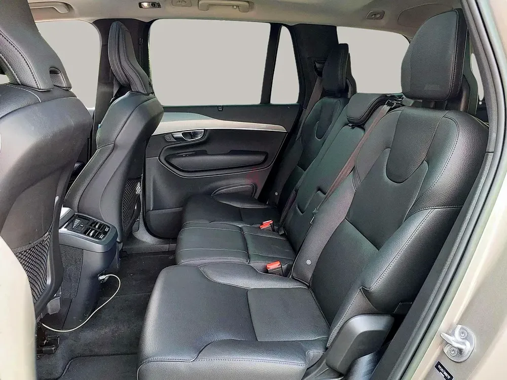AED 2097/month | 2022 Volvo XC90 B5 Momentum | GCC Specs | Ref#447401 - Image 12