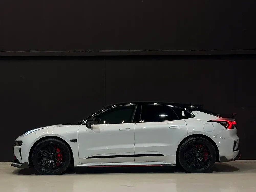 2024 ZEEKR 001 FR | 1000+ HP | CHINESE SPEC | ELECTRIC PERFORMANCE - Image 5