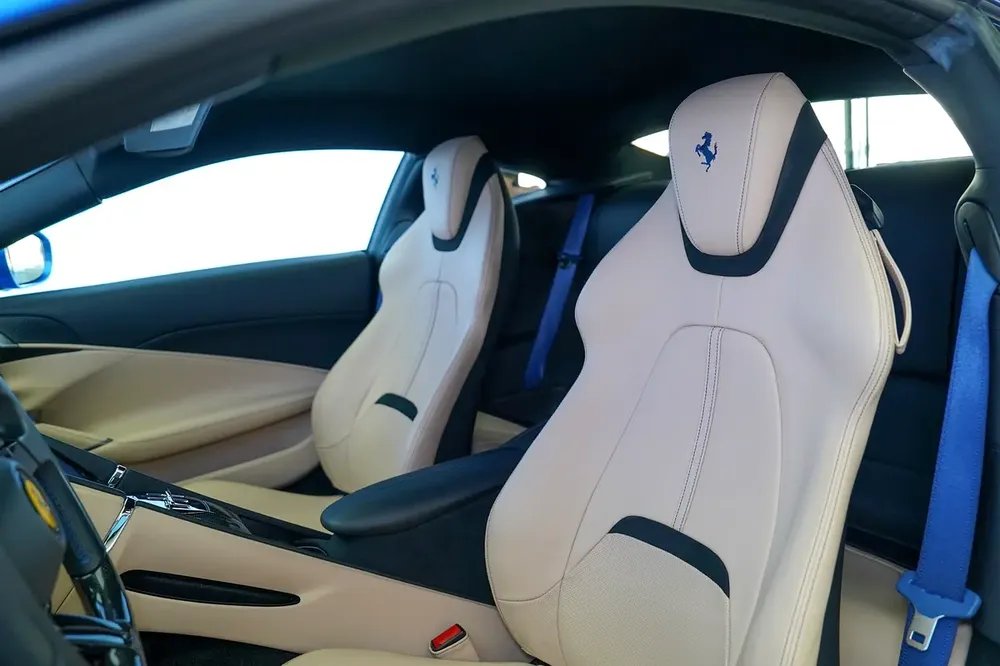 ROMA | FULL CARBON INTERIOR | SERVICE TILL NOV 2029 - Image 11