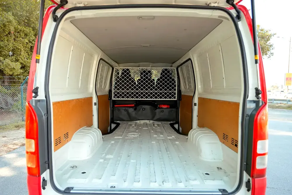 Std-Roof Delivery Van | Manual | GCC Specs | Ref#T90205 - Image 7