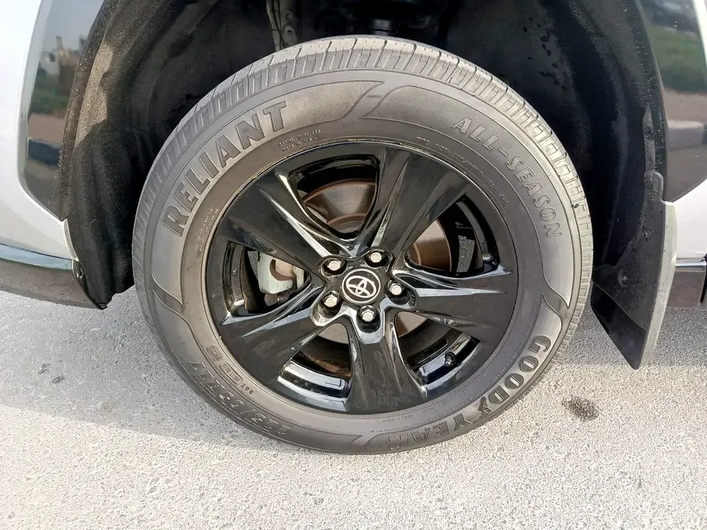 2023 Toyota RAV4 XLE Premium Perfect Condition - Image 17