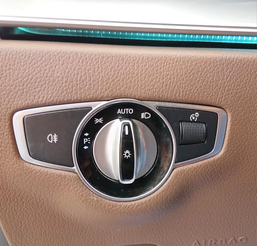 Mercedes Benz E200 Gcc - Image 15