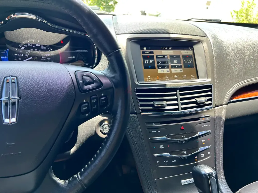 Lincoln MKT 2018 - Image 10