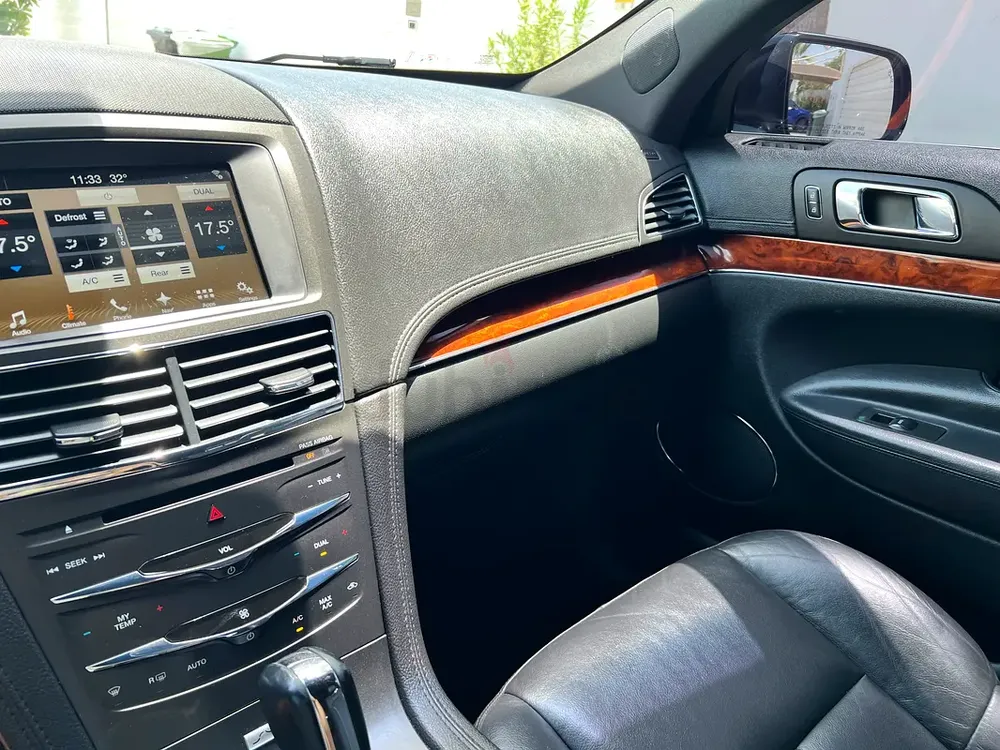Lincoln MKT 2018 - Image 5