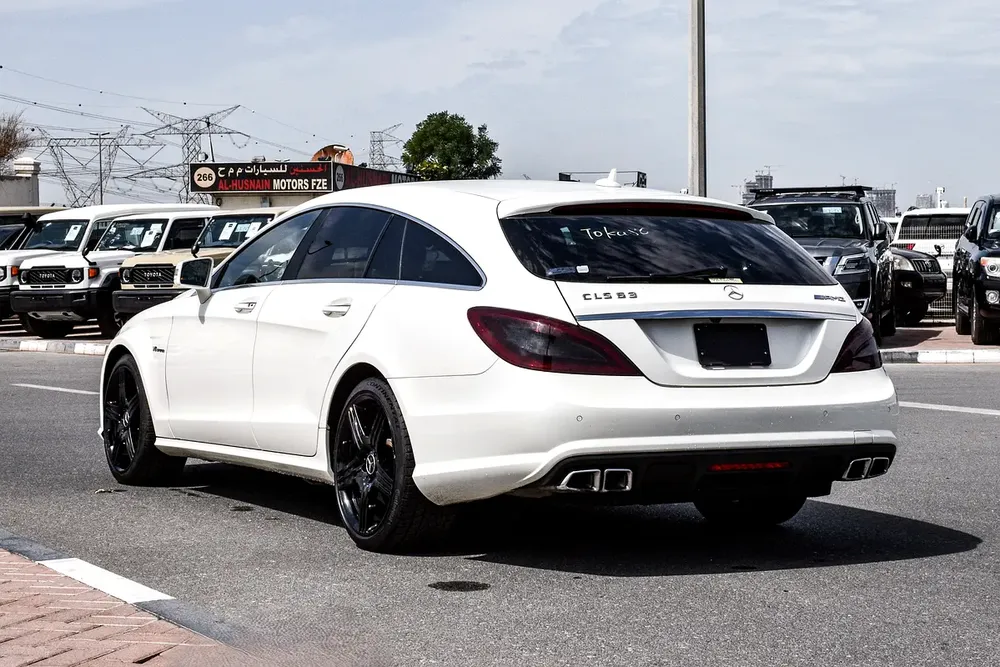 2013 - BENZ CLS63 AMG SHOOTING BRAKE - BRAND NEW CONDITION - ONLY 82,000 KM - Image 7