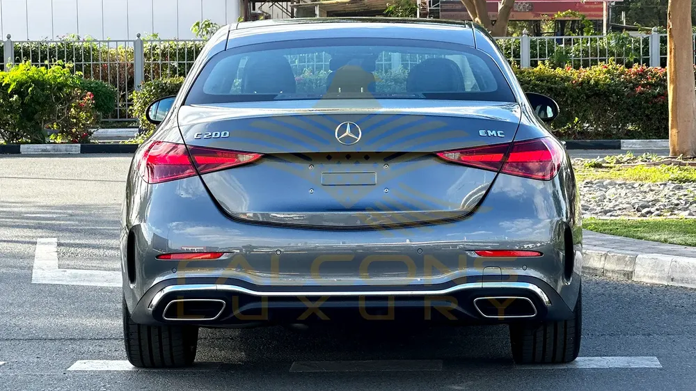 Mercedes-Benz C200 AMG Premium GCC EQ Boost RWD 0 Km DEALER WARRANTY 5 YEARS - Image 7