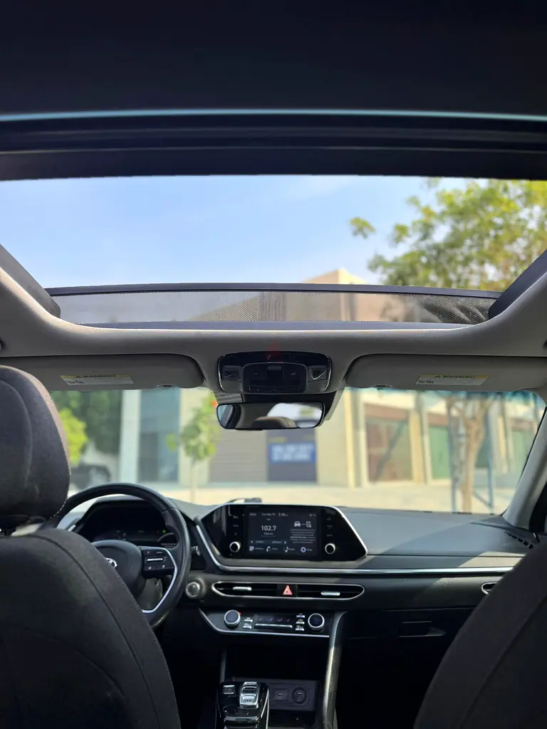 2021 Hyundai Sonata 2021 – Elegant, Powerful  Fully Loaded - Image 6