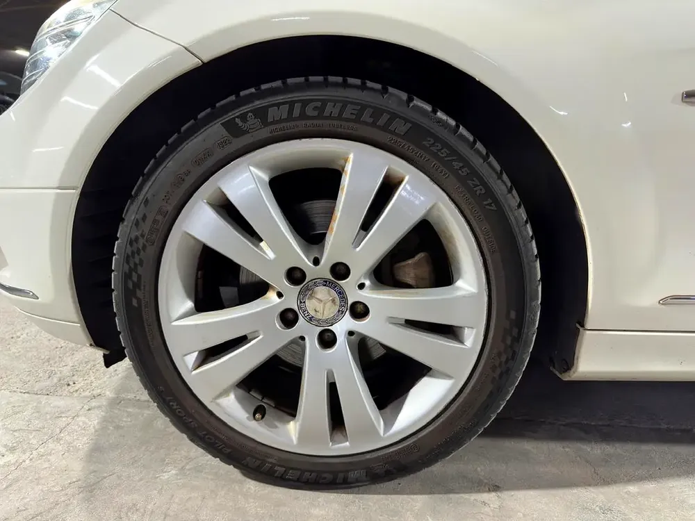 MERCEDES C-CLASS C300 2010 3.0L | FULL SERVICE HISTORY | TWO KEYS | BLACK LEATHER INTERIOR - Image 20