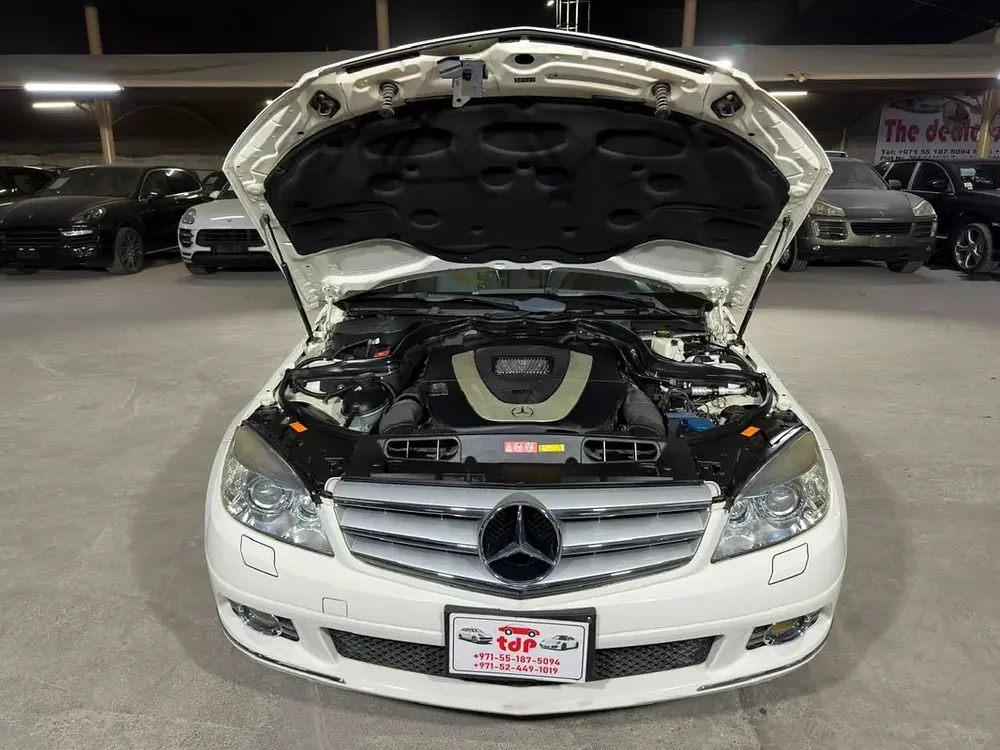 MERCEDES C-CLASS C300 2010 3.0L | FULL SERVICE HISTORY | TWO KEYS | BLACK LEATHER INTERIOR - Image 9