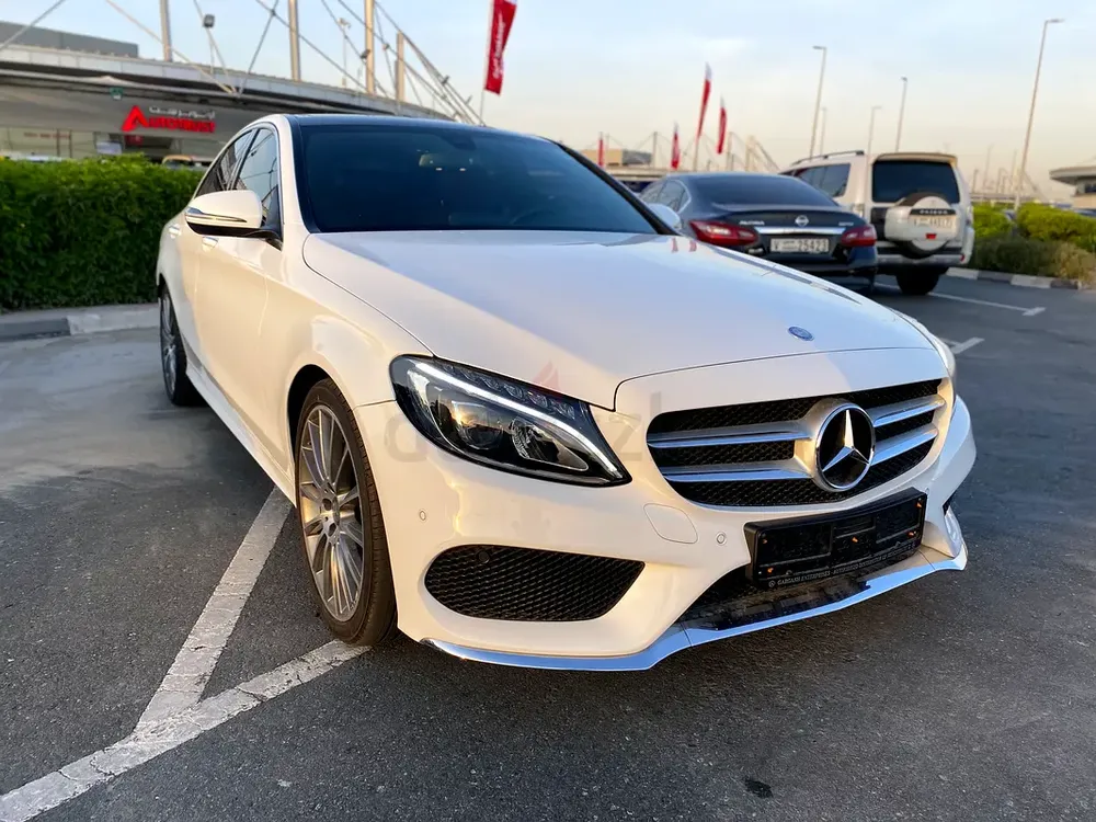 Mercedes-Benz C-Class C200 2017 GCC Specs - Immaculate Condition - Image 16