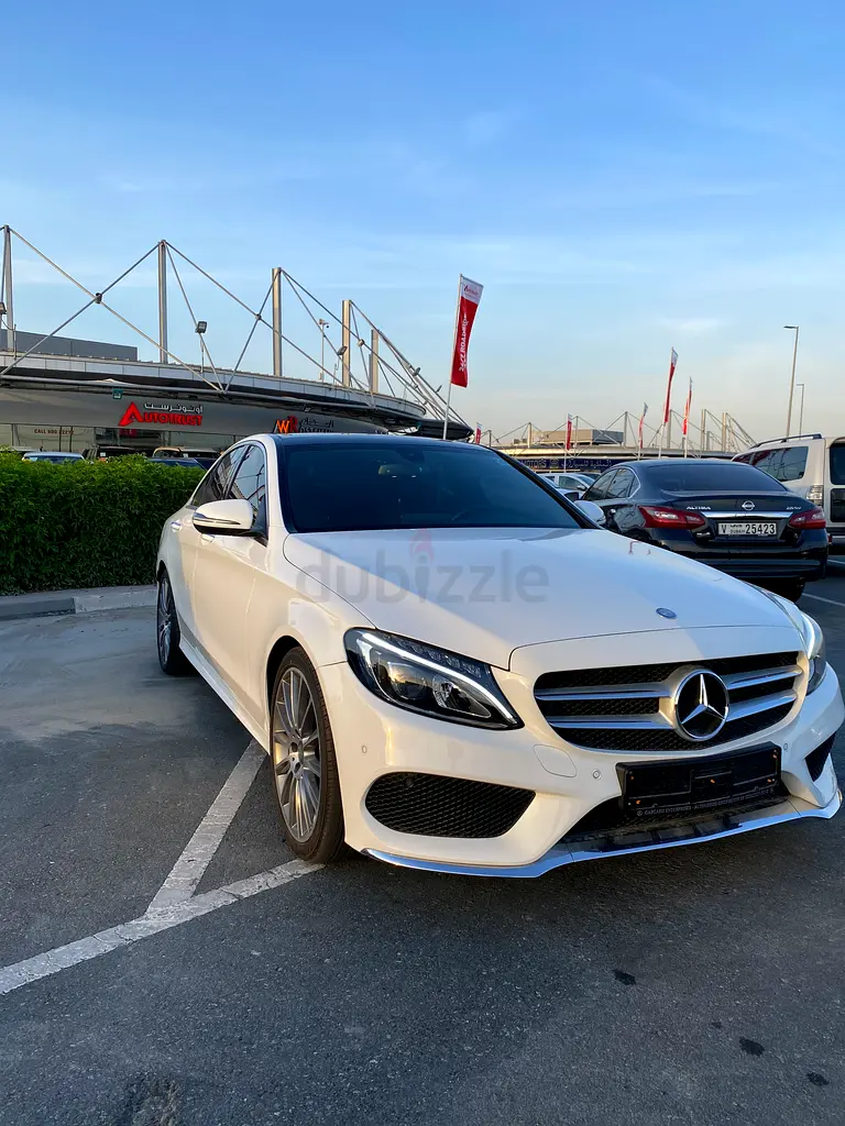 Mercedes-Benz C-Class C200 2017 GCC Specs - Immaculate Condition - Image 17