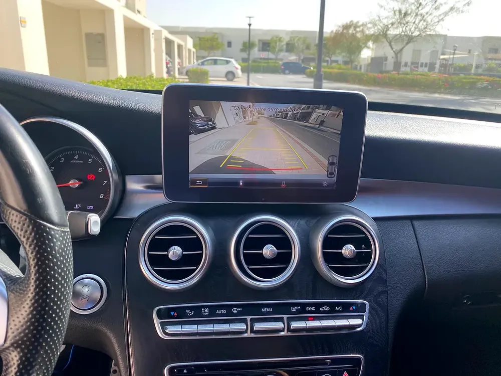 Mercedes-Benz C-Class C200 2017 GCC Specs - Immaculate Condition - Image 7