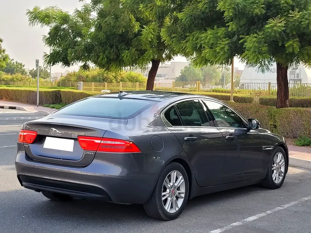 Accident Free | Jaguar XE 2016 | GCC Specs | Full Option | Best Price! - Image 5