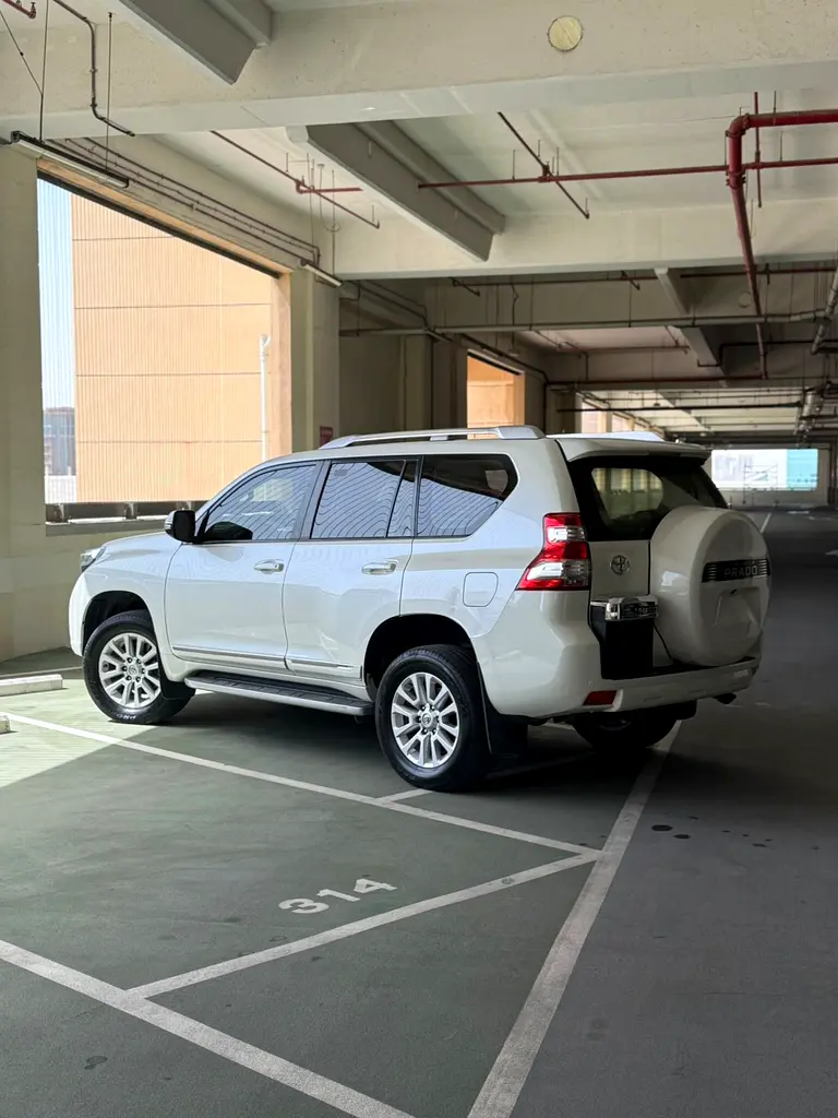 Toyota Prado VXR 2017 GCC Specs - Top Option - Image 4