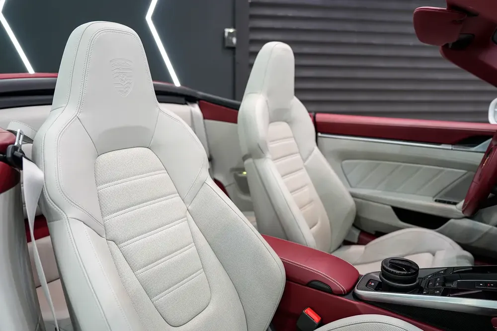 2021 Porsche 911 Turbo S Cabriolet, Exclusive Manufaktur Interior, Ceramic Brakes, Dealer Warranty!! - Image 10