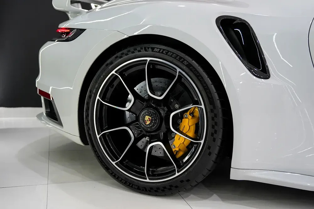 2021 Porsche 911 Turbo S Cabriolet, Exclusive Manufaktur Interior, Ceramic Brakes, Dealer Warranty!! - Image 20